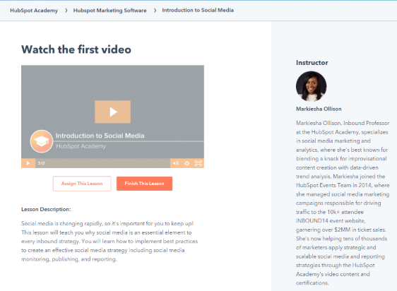 Hubspot’s intro to social media marketing landing page