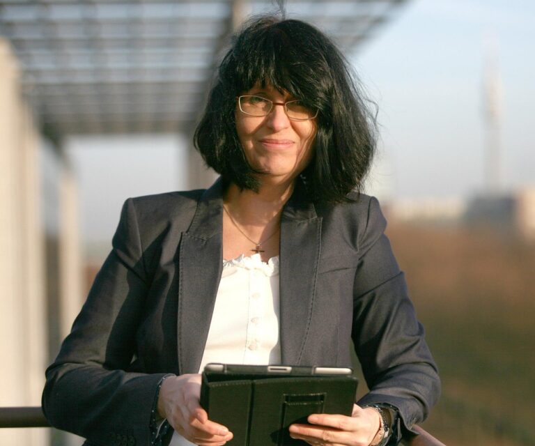 Interview with Bhavin Bhavsar, Founder & CEO, Treatseo.in